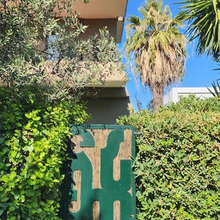 Endless Summer Pool Flat Ixia  Exterior photo